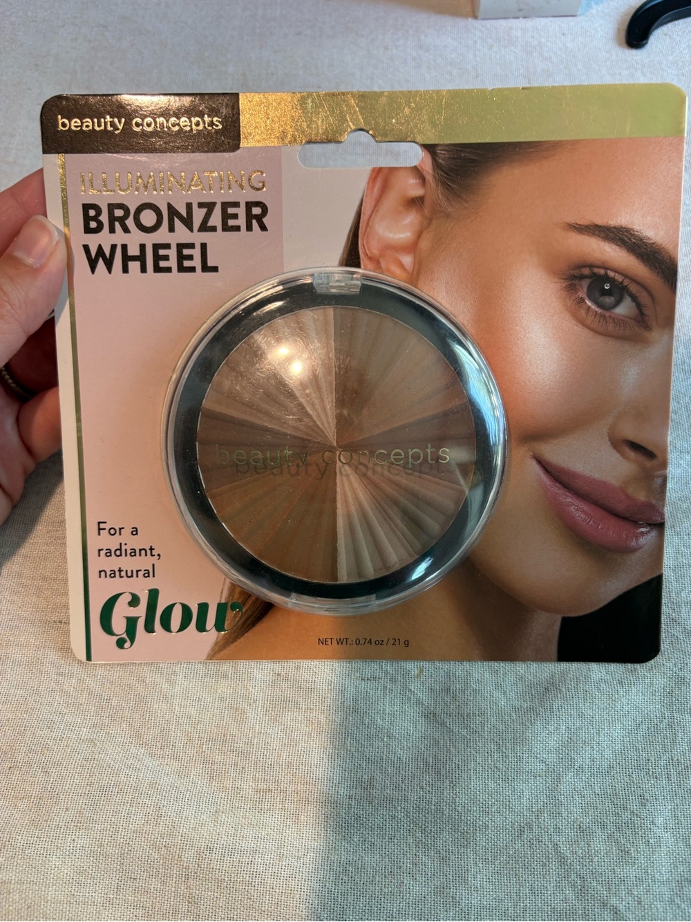 Beauty Concepts Illuminating Bronzer Wheel